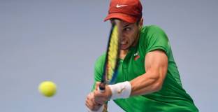 Адриан Андреев започна с победа на турнир от сериите 